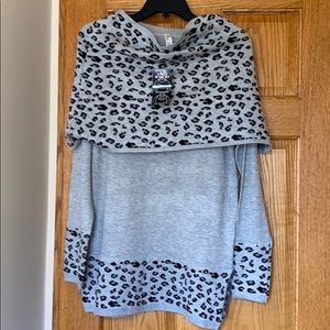 Gray sweater with detachable scarf